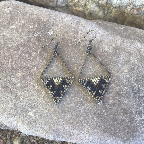 Rattlesnake Picasso Triangle Beaded Earrings, New, Handmade by Me - Picture 1 of 5